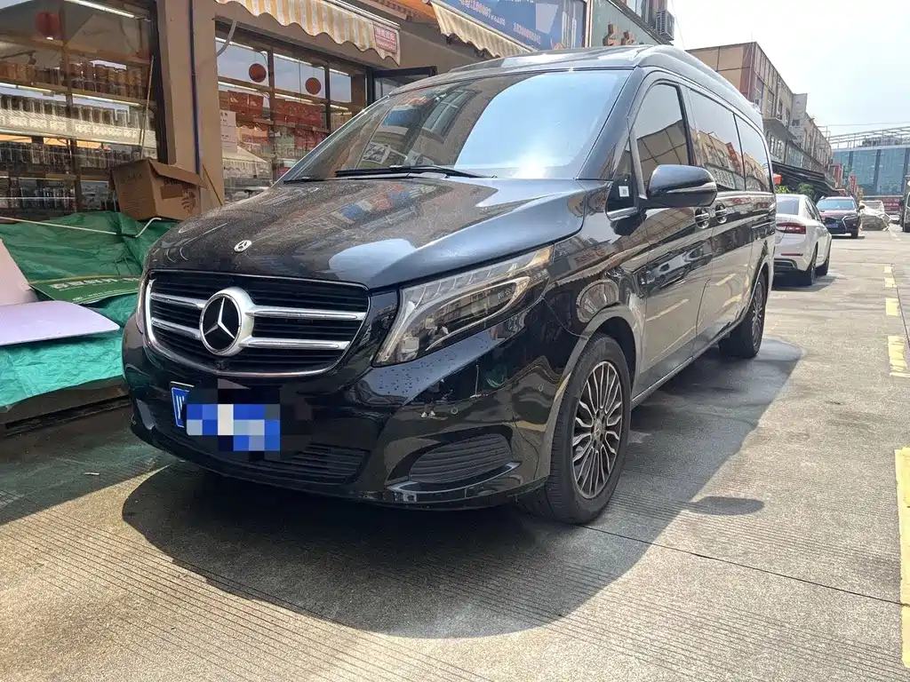 Mercedes-Benz V-Class 2020 — фото 1