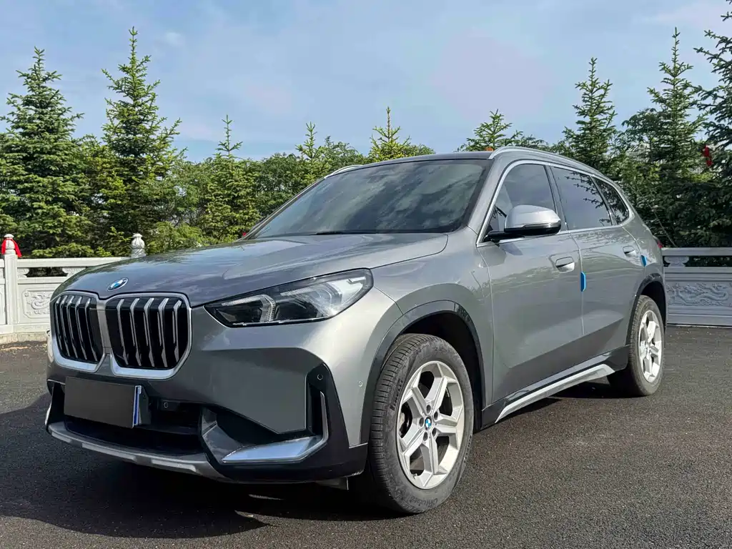 BMW X1 2023 — фото 1