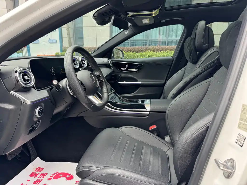 Mercedes-Benz C-Class 2023 — фото 8