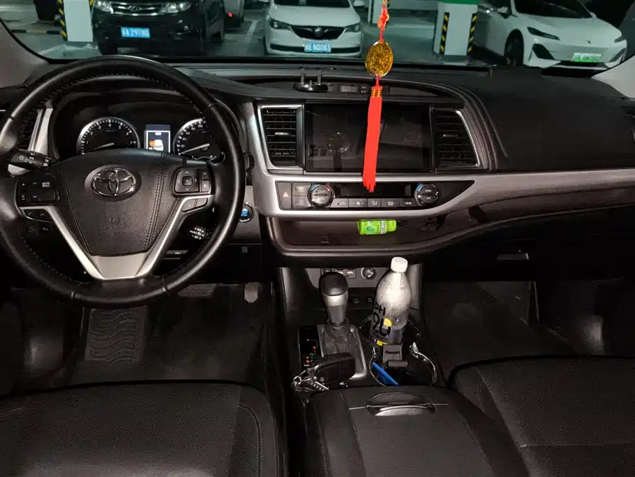 Toyota Highlander 2021 — фото 12