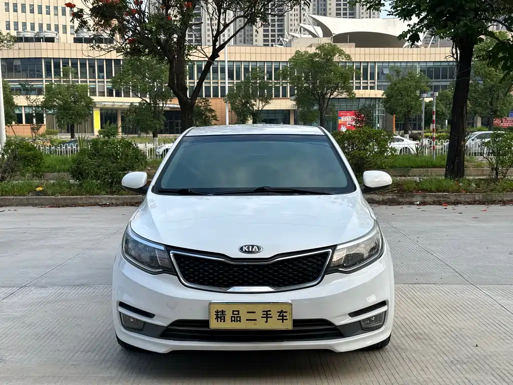 Kia K2 2015 — фото 2
