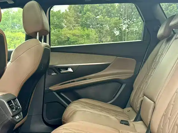 Peugeot 5008 2018