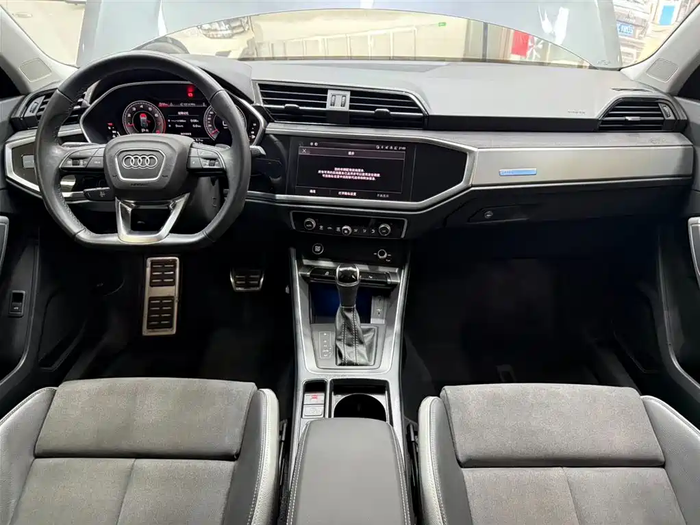 Audi Q3 2023 — фото 20