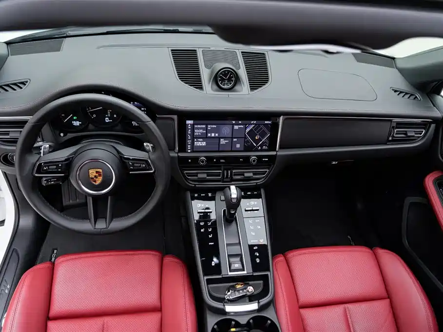 Porsche Macan 2022 — фото 11