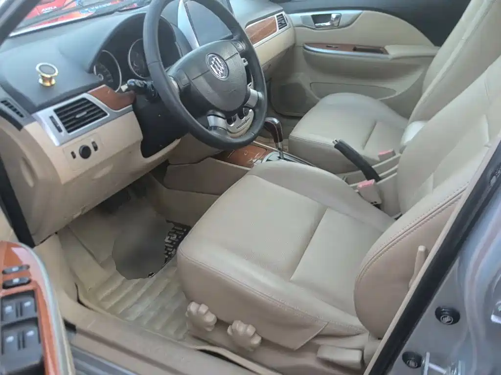 Buick Excelle 2014 — фото 15
