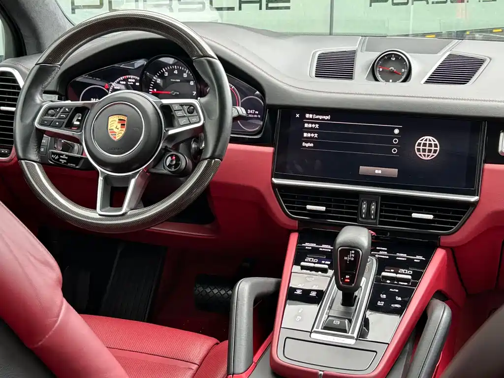Porsche Cayenne 2023 — фото 10