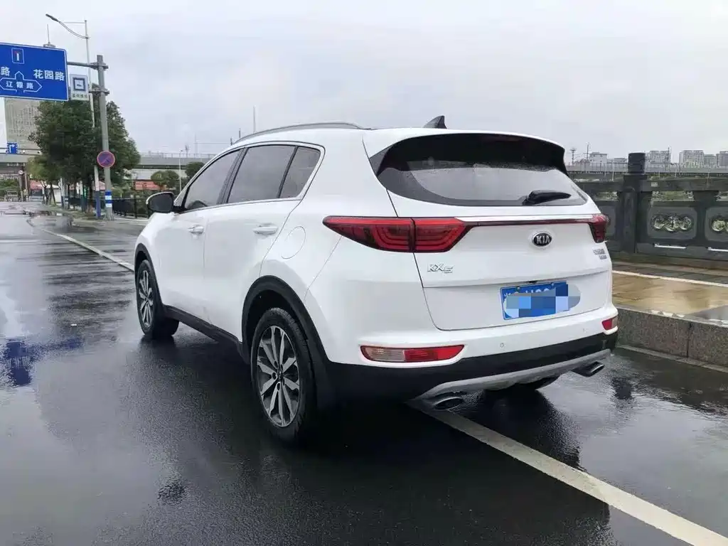 Kia KX5 2016 — фото 9