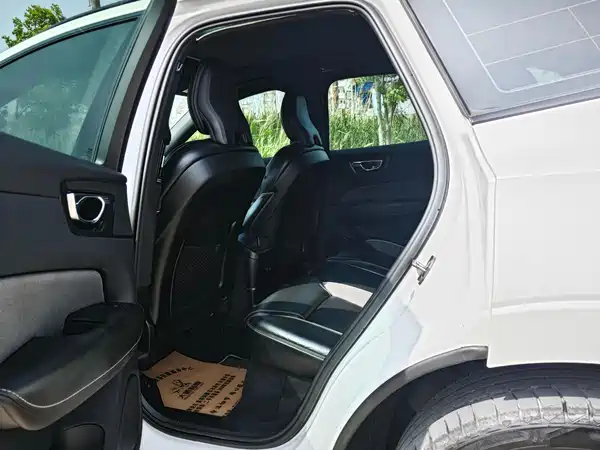 Volvo XC60 Plug-In Hybrid 2019