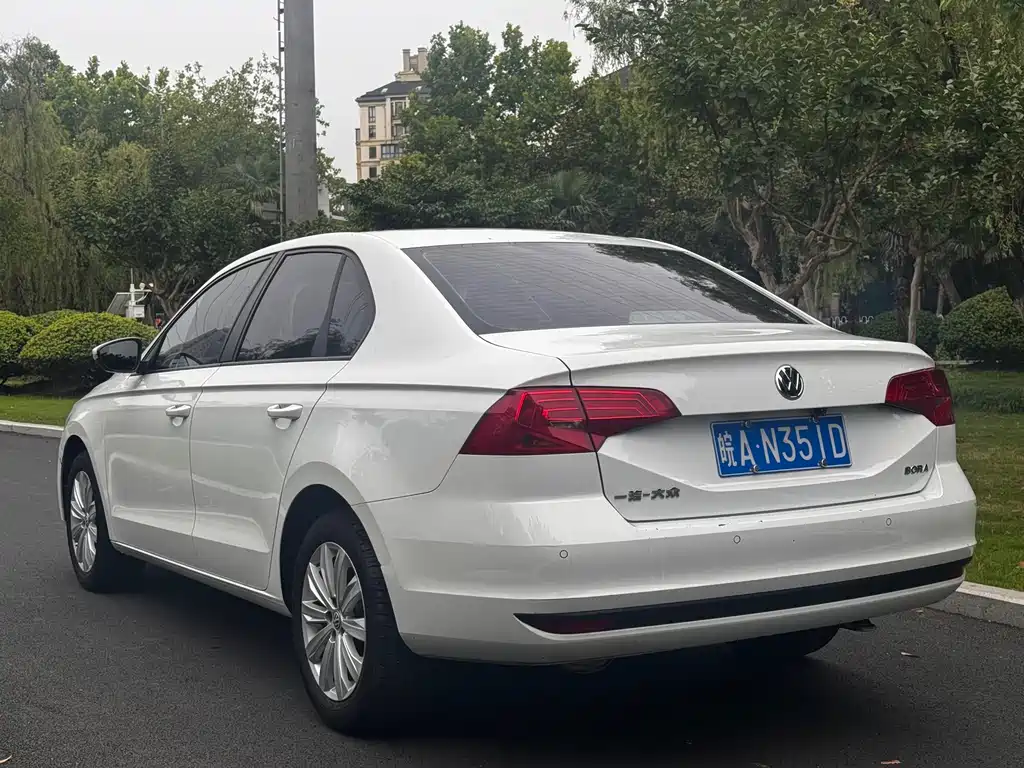Volkswagen Bora 2023