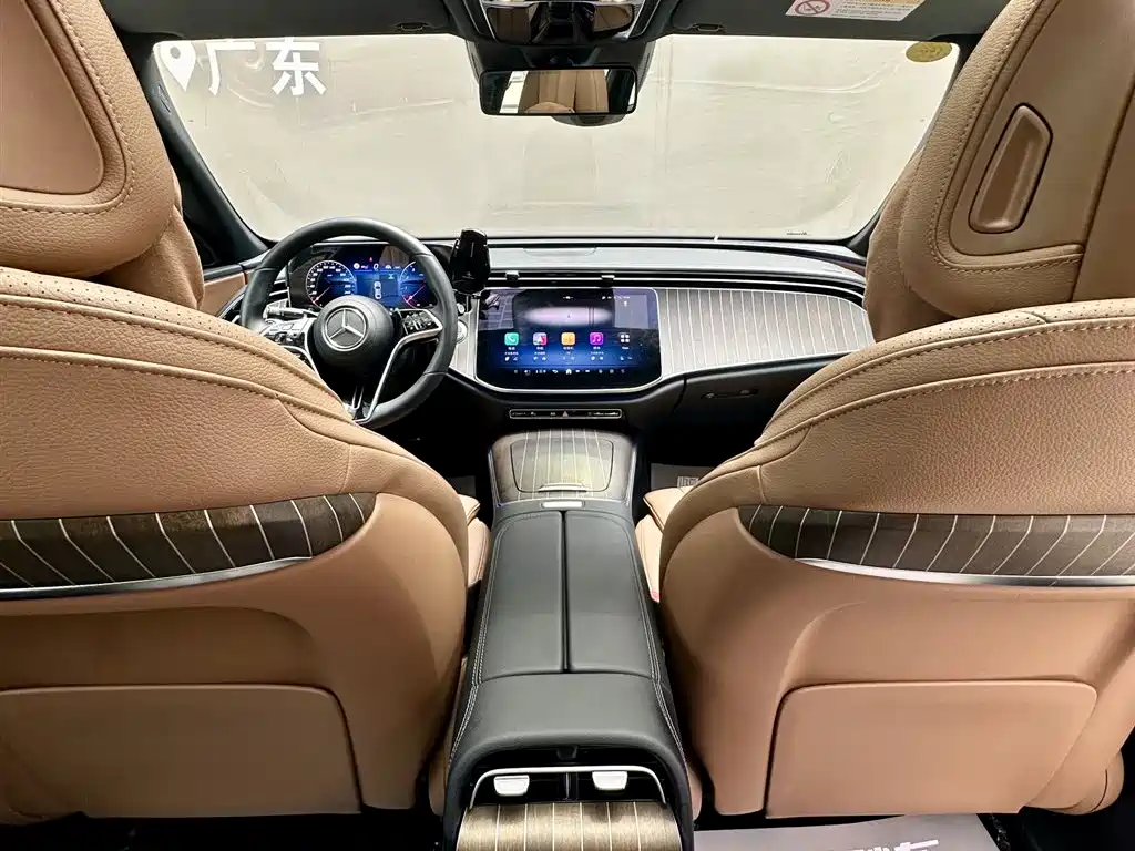 Mercedes-Benz E-Class 2025 — фото 12