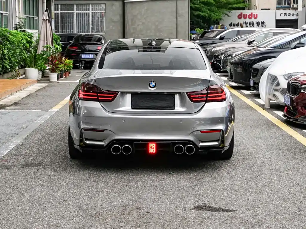 BMW M4 2014 — фото 11