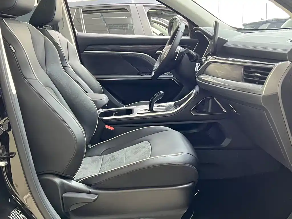 Haval H6 2023 — фото 17