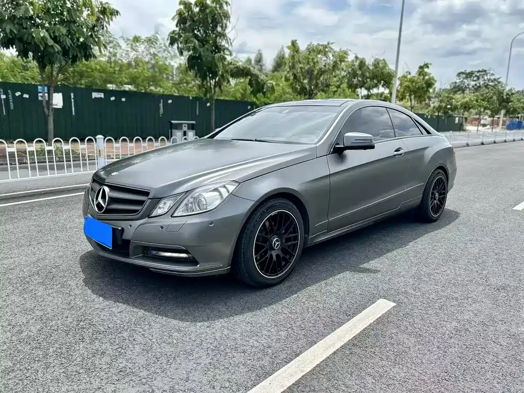 Mercedes-Benz E-Class 2011