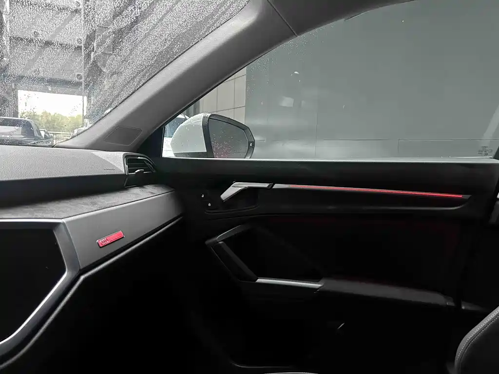 Audi Q3 Sportback 2021 — фото 7