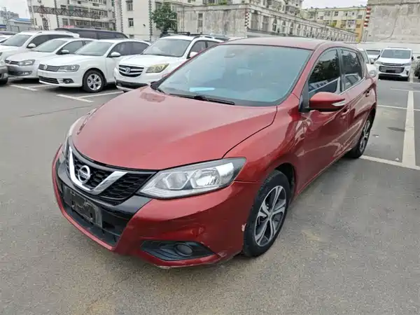 Nissan Tiida 2016