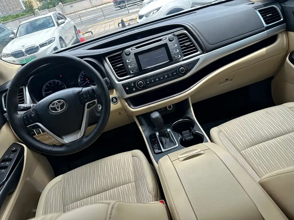 Toyota Highlander 2021 — фото 14