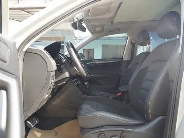 Volkswagen Tiguan L 2021