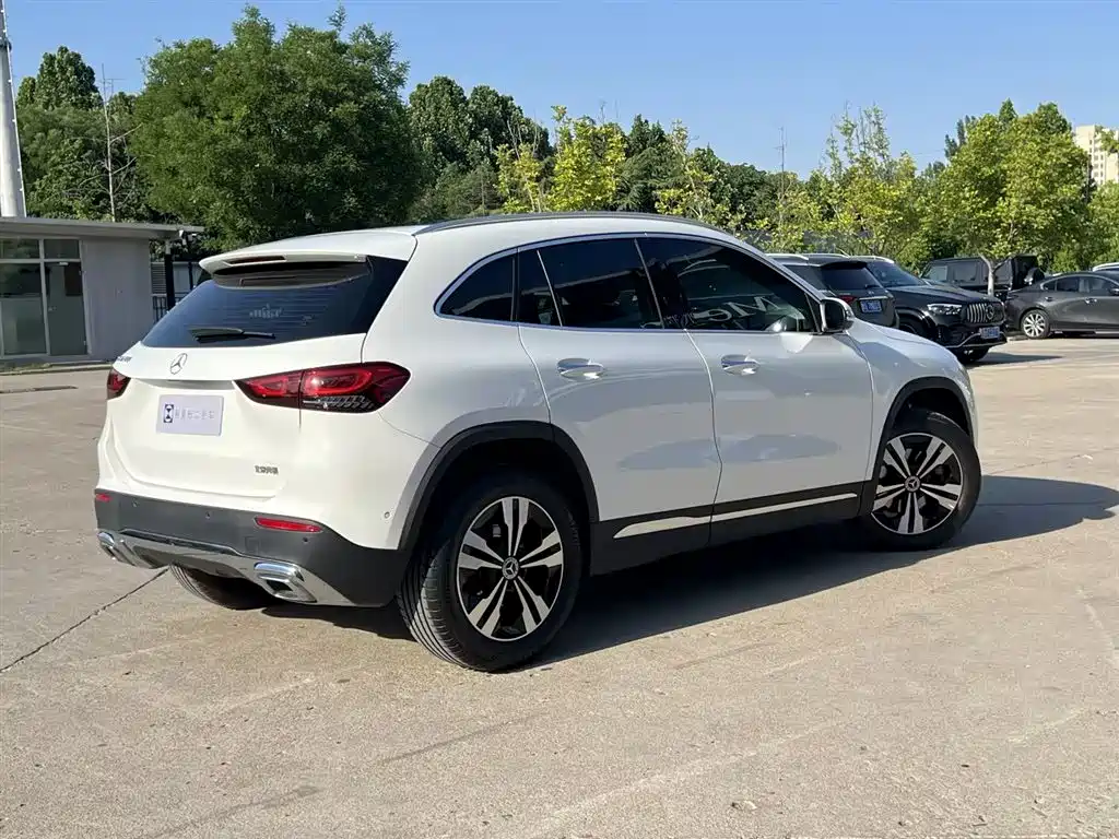 Mercedes-Benz GLA 2021 — фото 3