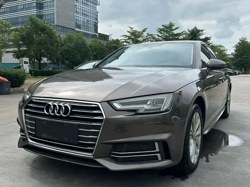 Audi A4L 2019 — фото 3
