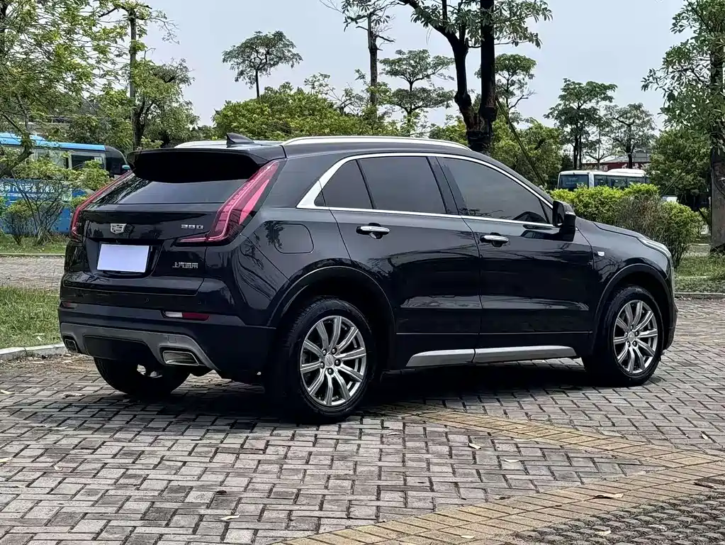 Cadillac XT4 2019 — фото 5