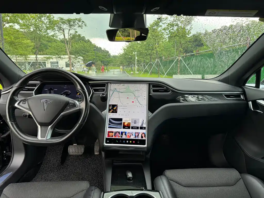 Tesla Model S 2018 — фото 6