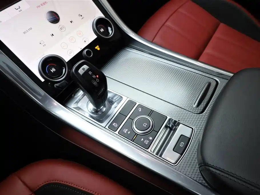 Land Rover Sport 2019 — фото 20