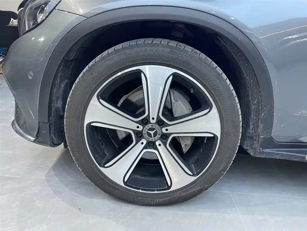 Mercedes-Benz GLC 2019 — фото 20