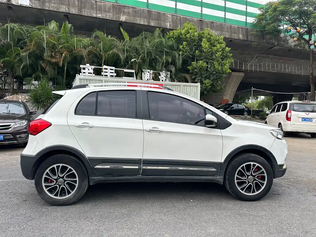 Haval H1 2016 — фото 4