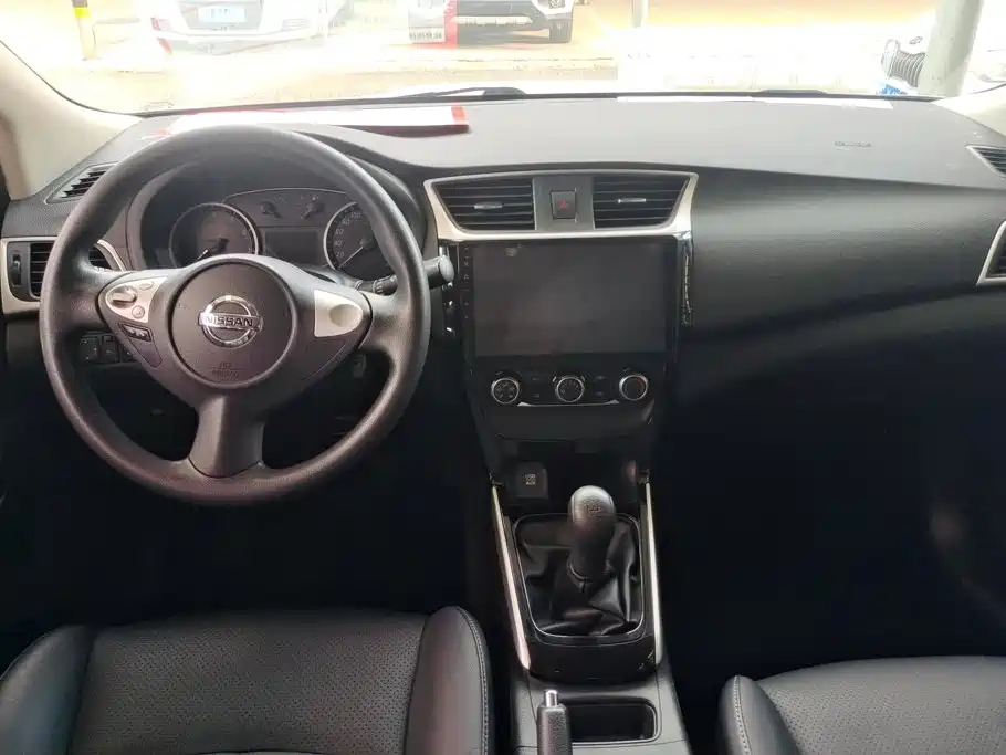 Nissan Sylphy 2017 — фото 12