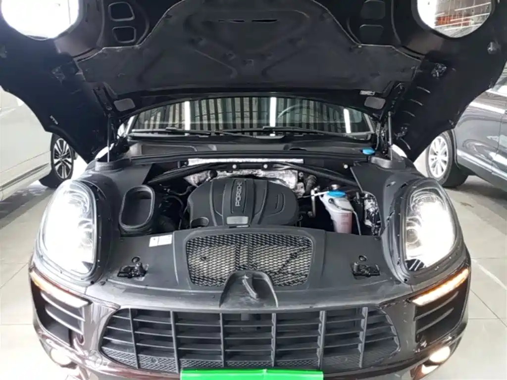 Porsche Macan 2015 — фото 20