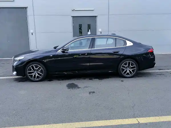 BMW i5 2026