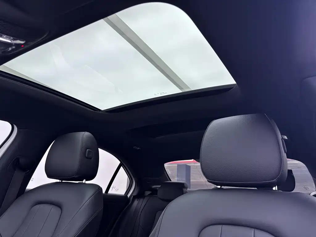 Mercedes-Benz A-Class 2022 — фото 16