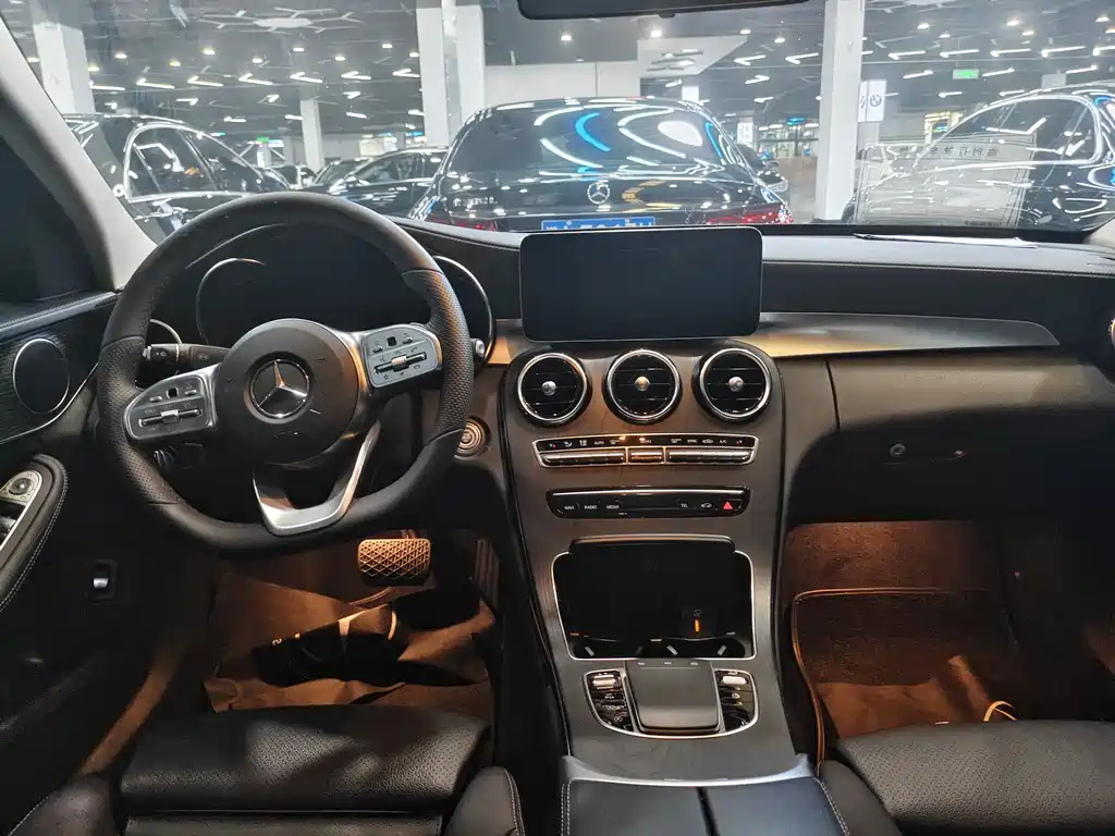 Mercedes-Benz C-Class 2021 — фото 11