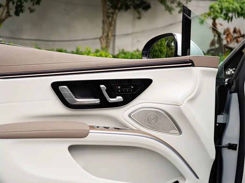 Mercedes-Benz EQS 2023 — фото 14