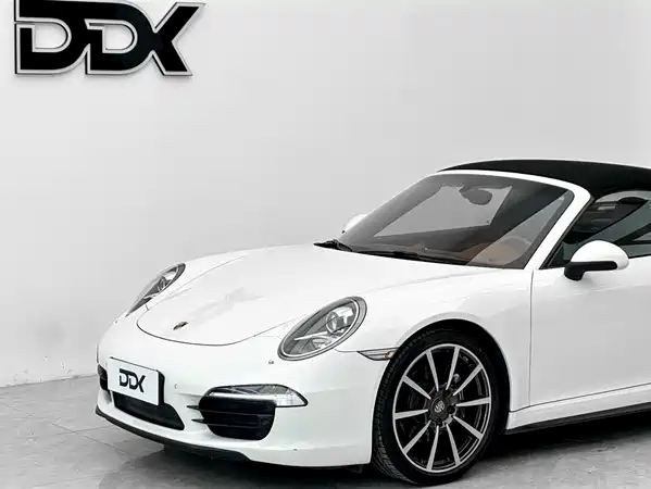 Porsche 911 2015