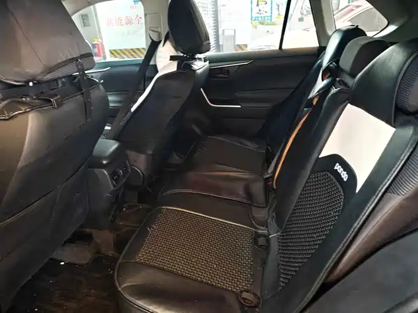 Toyota RAV4 2023