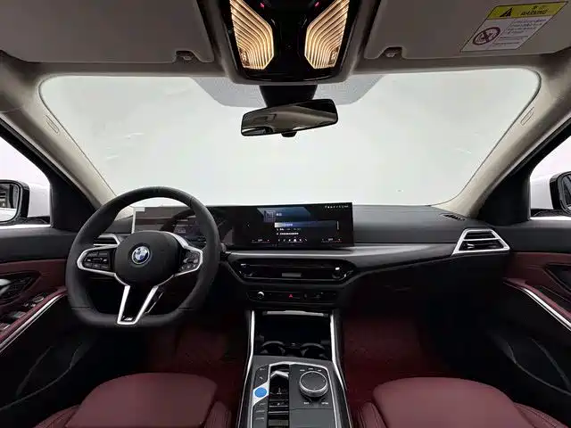 BMW i3 2025 — фото 8