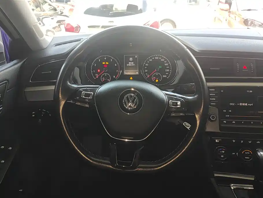 Volkswagen Lamando 2018 — фото 15