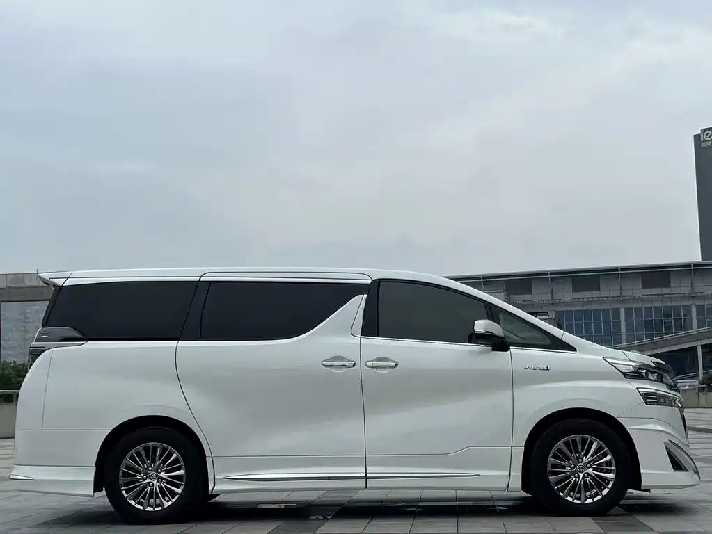 Toyota Vellfire 2019