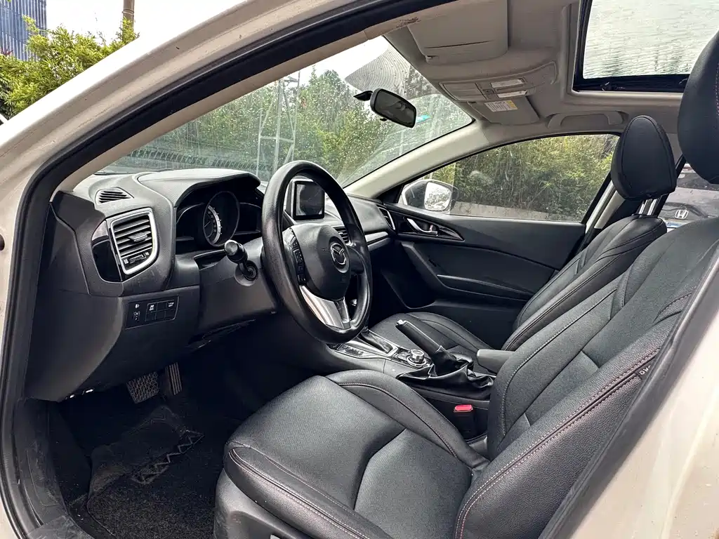 Mazda 3 Angkesela 2016