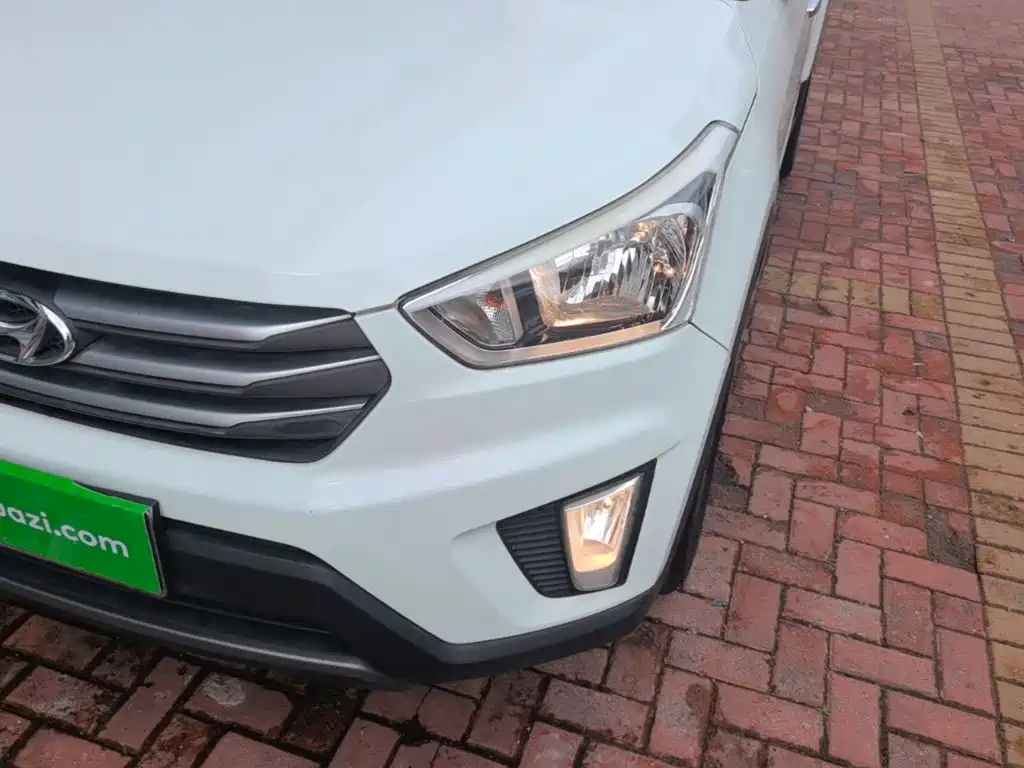 Hyundai ix25 2015 — фото 24