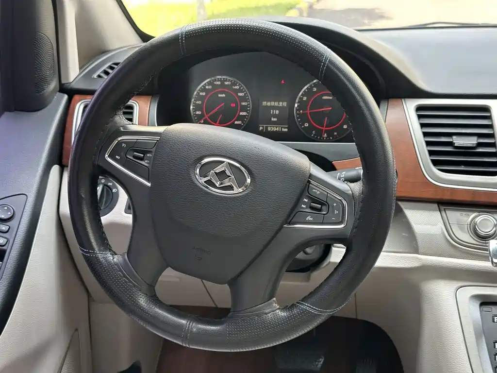 Maxus G10 2017 — фото 20