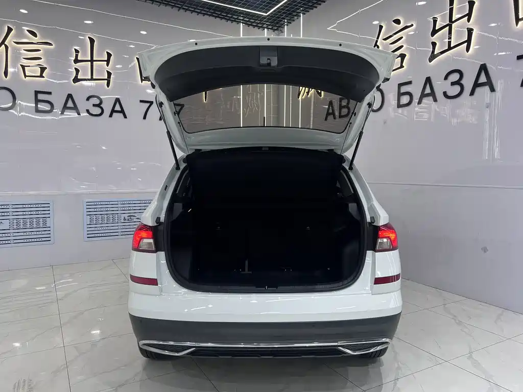 Skoda Kamiq 2023 — фото 14