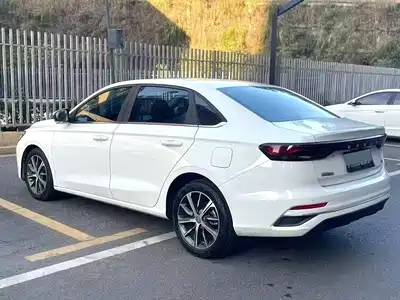 Geely Emgrand 2023