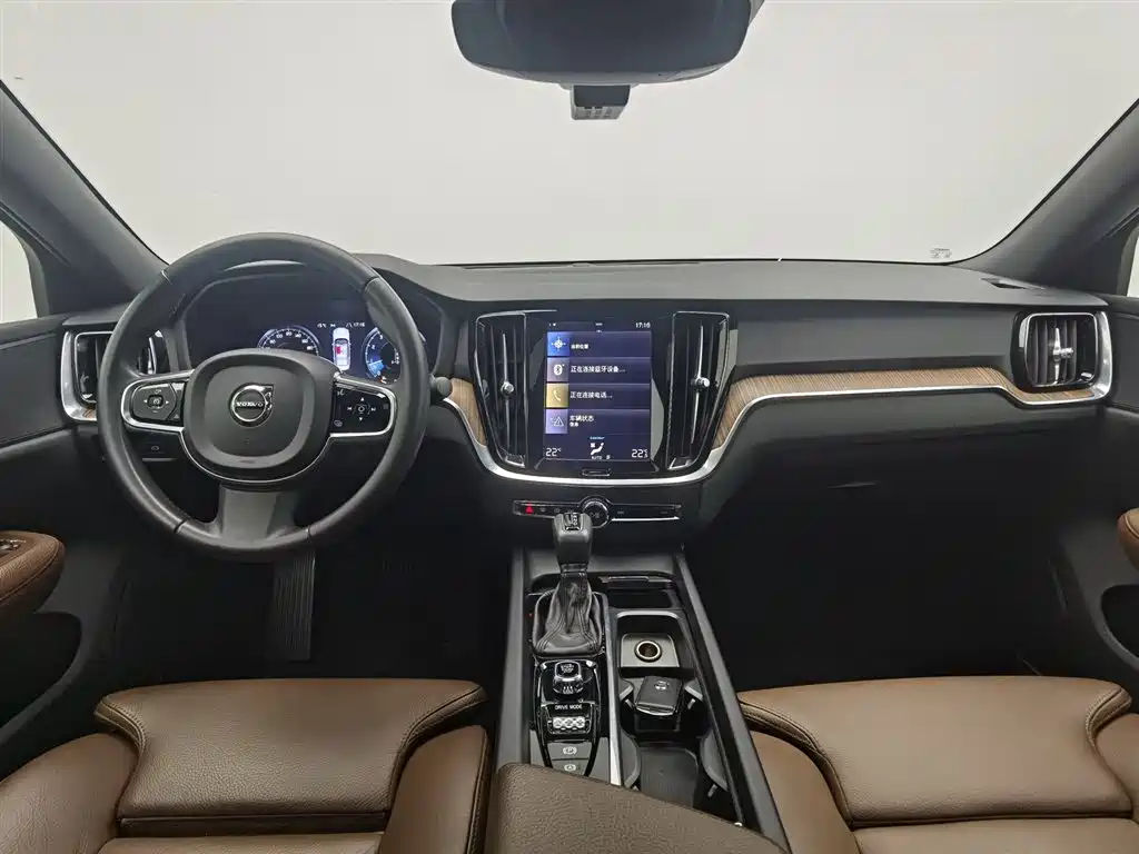 Volvo S60 2021 — фото 5