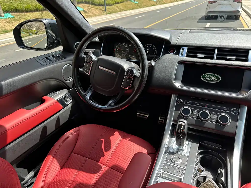 Land Rover Sport 2017 — фото 11