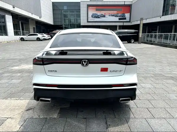Changan UNI-V 2024