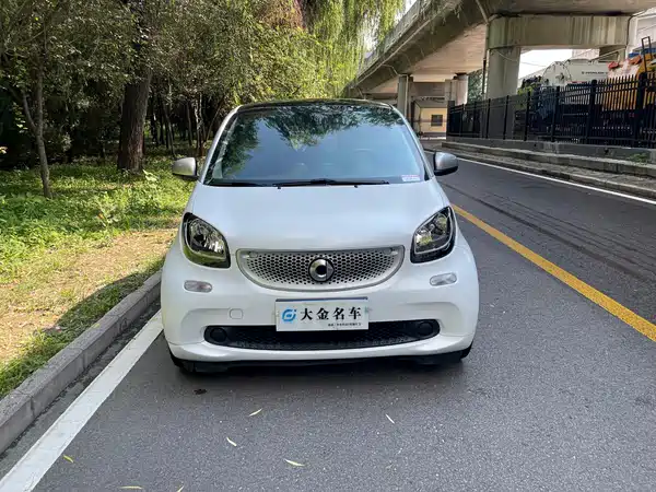 smart fortwo 2018