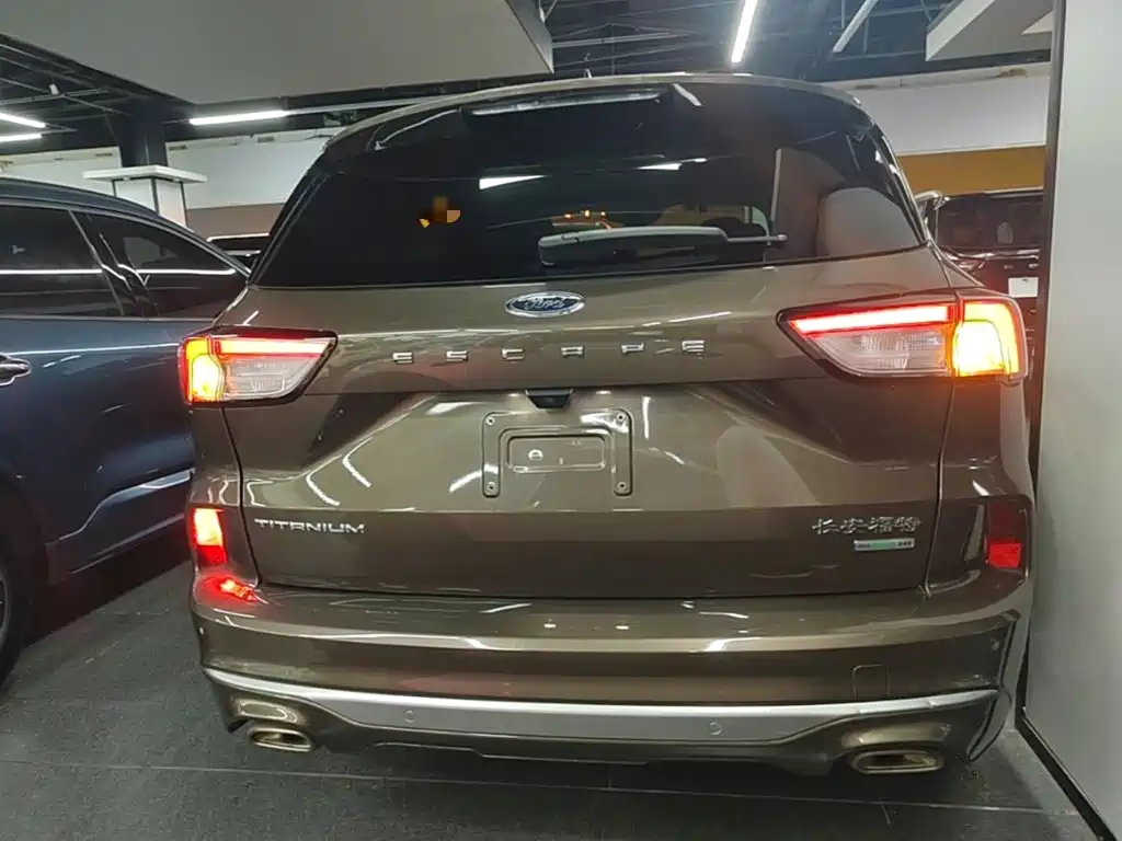Ford Edge 2020 — фото 6