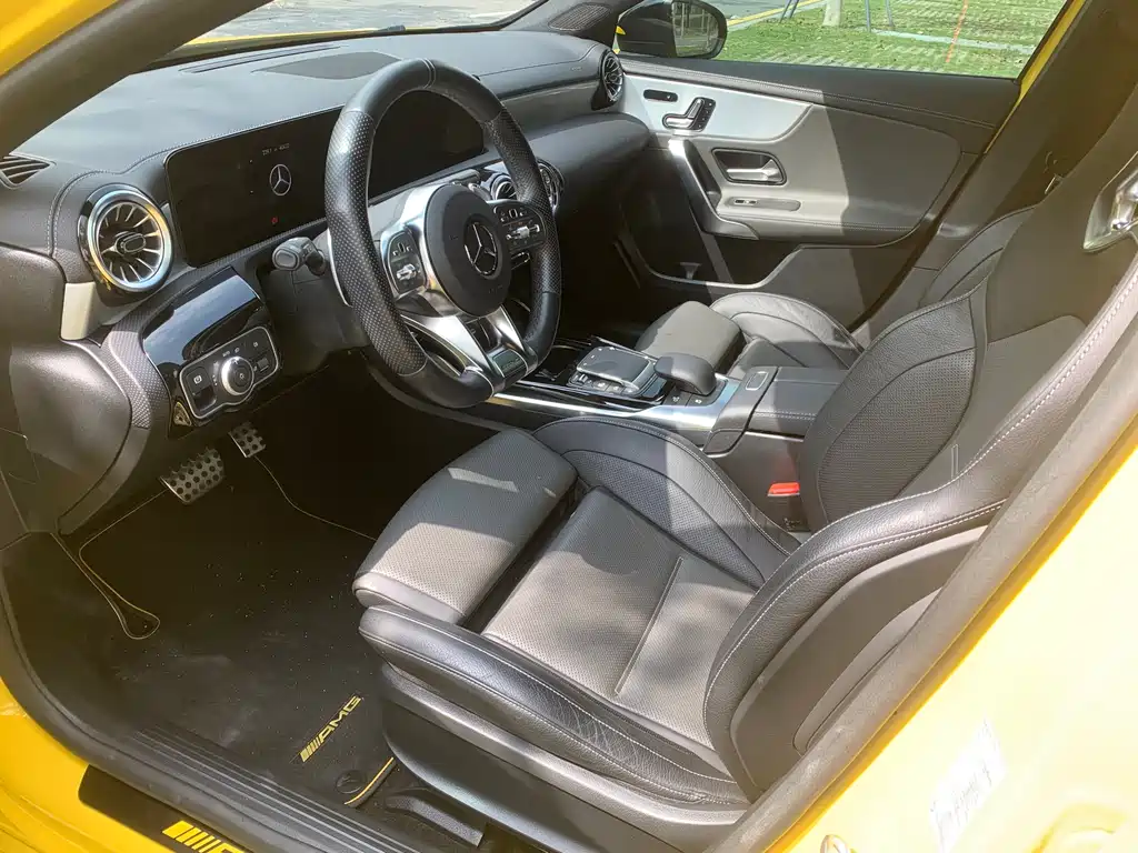Mercedes-Benz A-Class AMG 2023 — фото 11